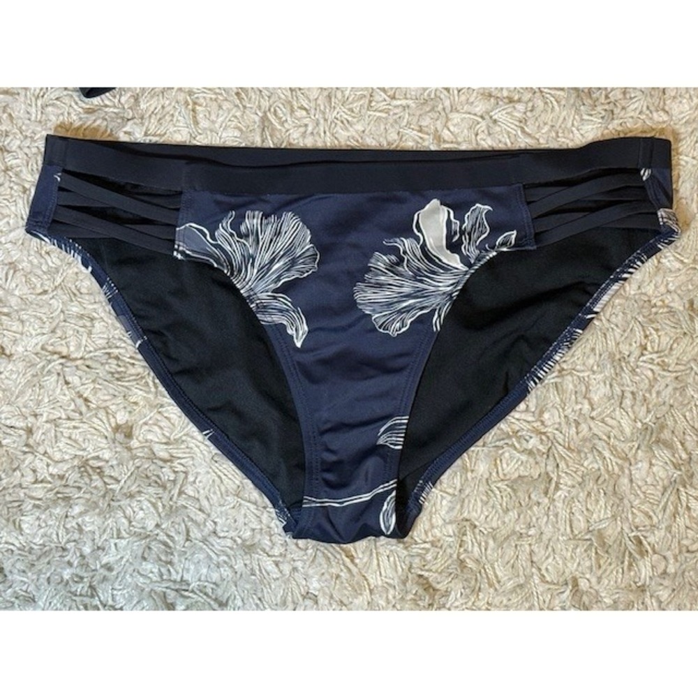 Athleta Fiore Wrap Bikini Set Size Small Navy Floral Criss Cross Back Strappy - Picture 5 of 8